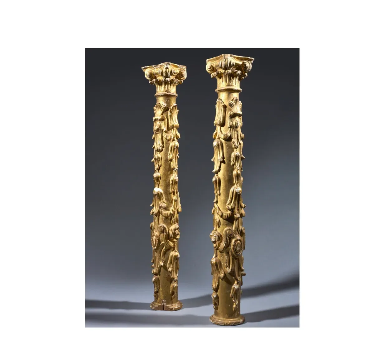 Pareja de columnas doradas siglo XVIII