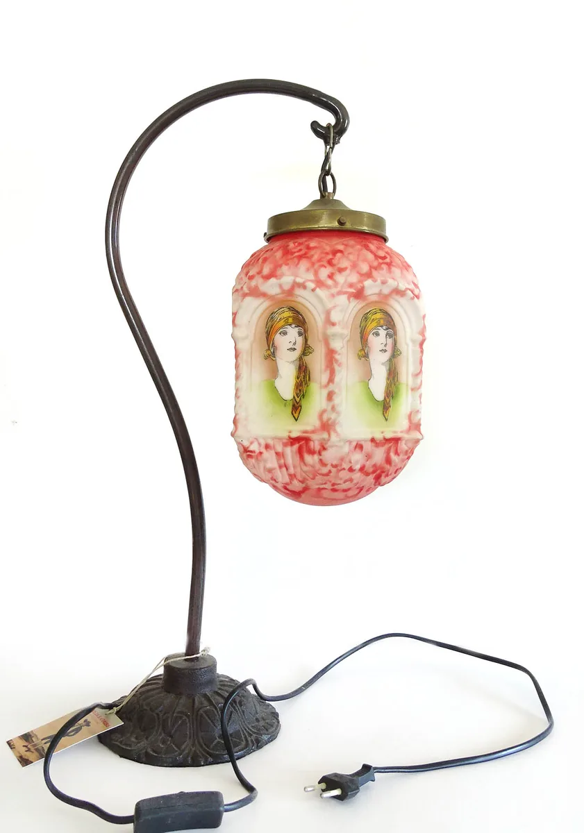Lámpara Art Déco tulipa de cristal decorada ca. 1920-1930