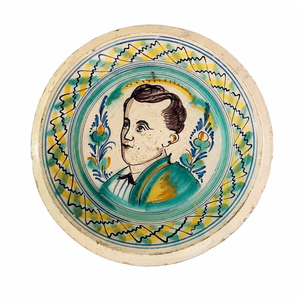 Lebrillo español con figura masculina siglo XVIII